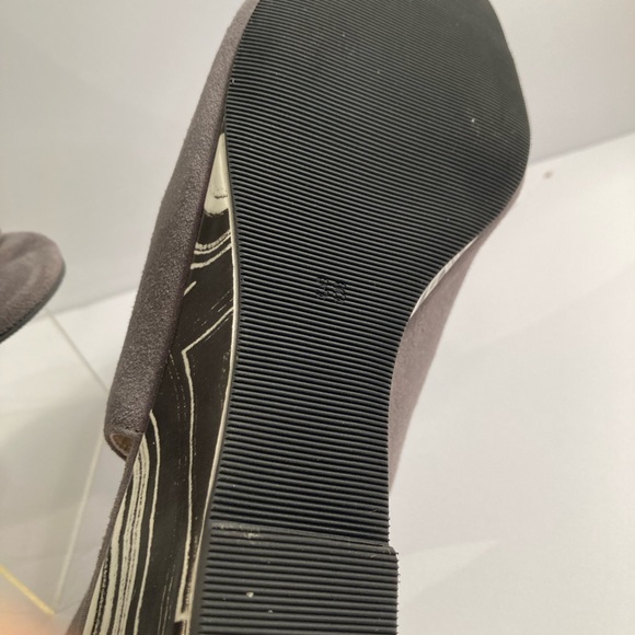 French Comfort Wedge - 6 - Picture 7 of 7